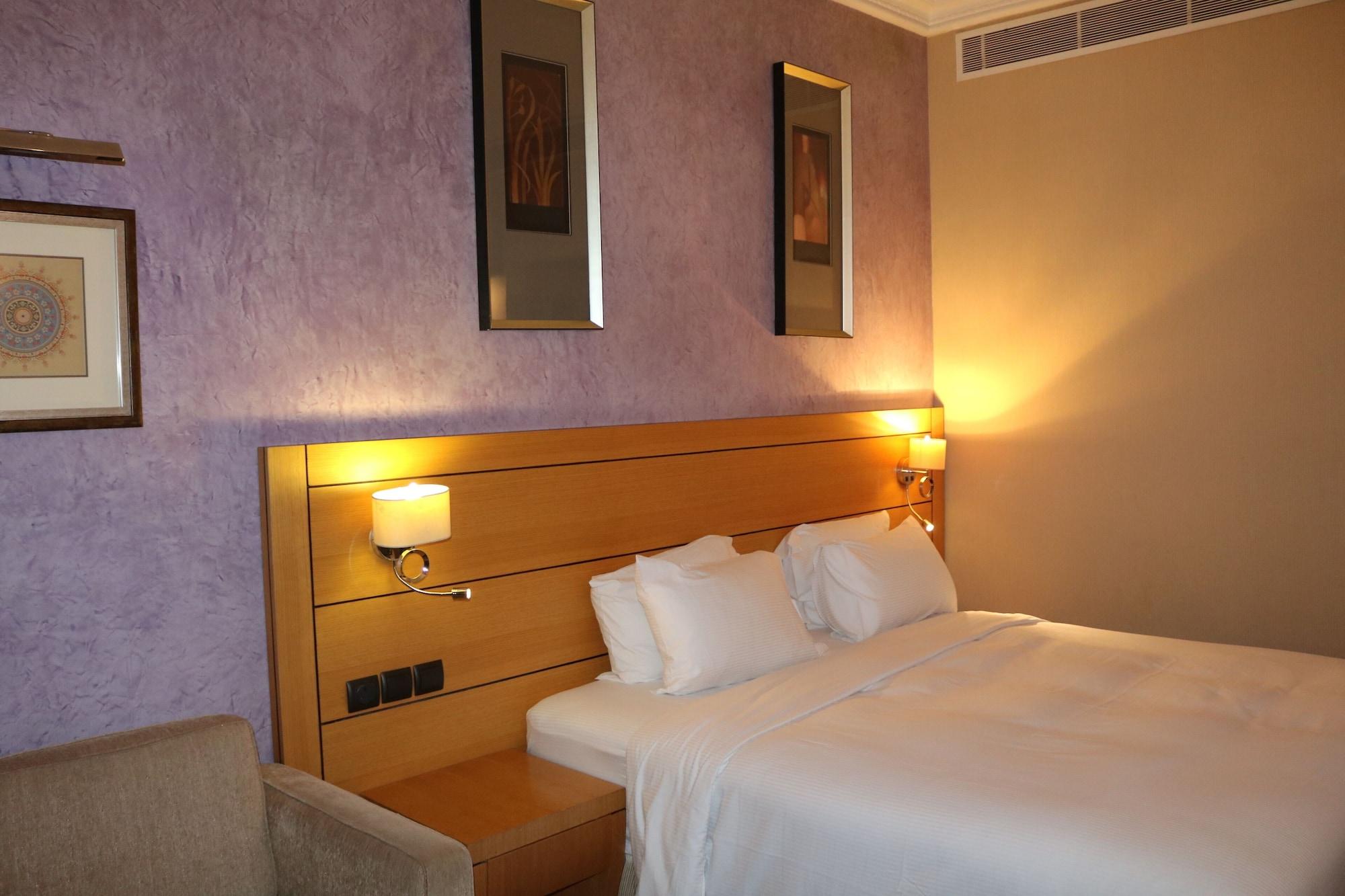 Hotel Doubletree By Hilton Dhahran Al-Chubar Zewnętrze zdjęcie