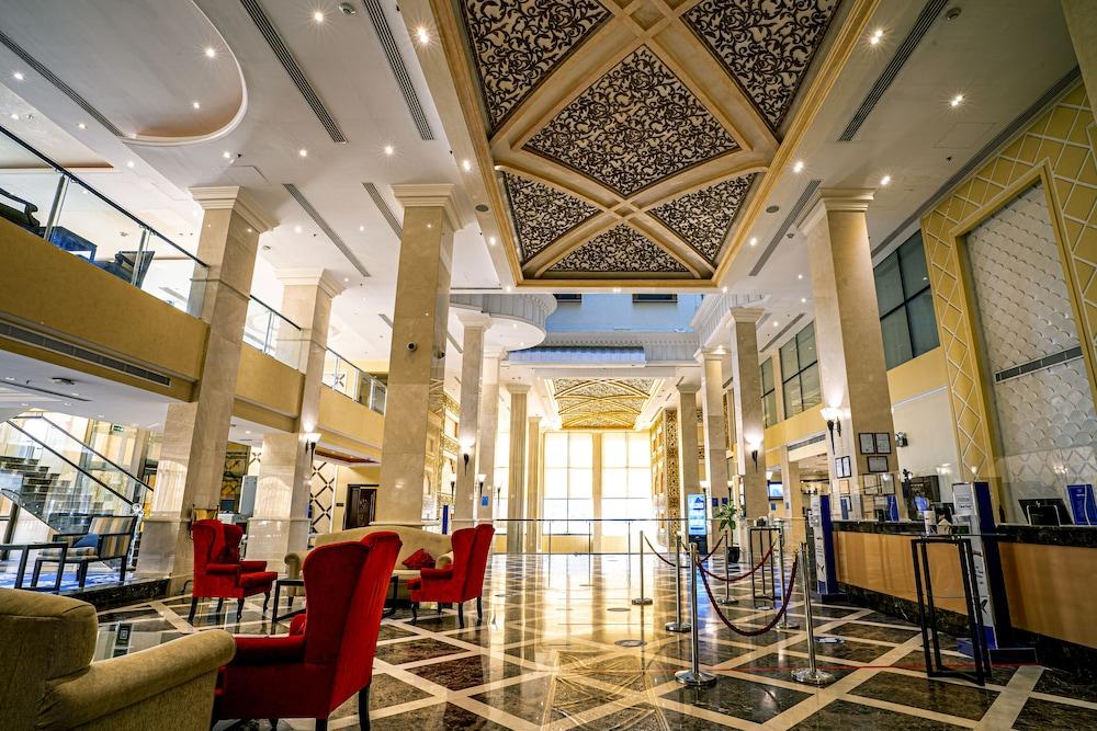 Hotel Doubletree By Hilton Dhahran Al-Chubar Zewnętrze zdjęcie