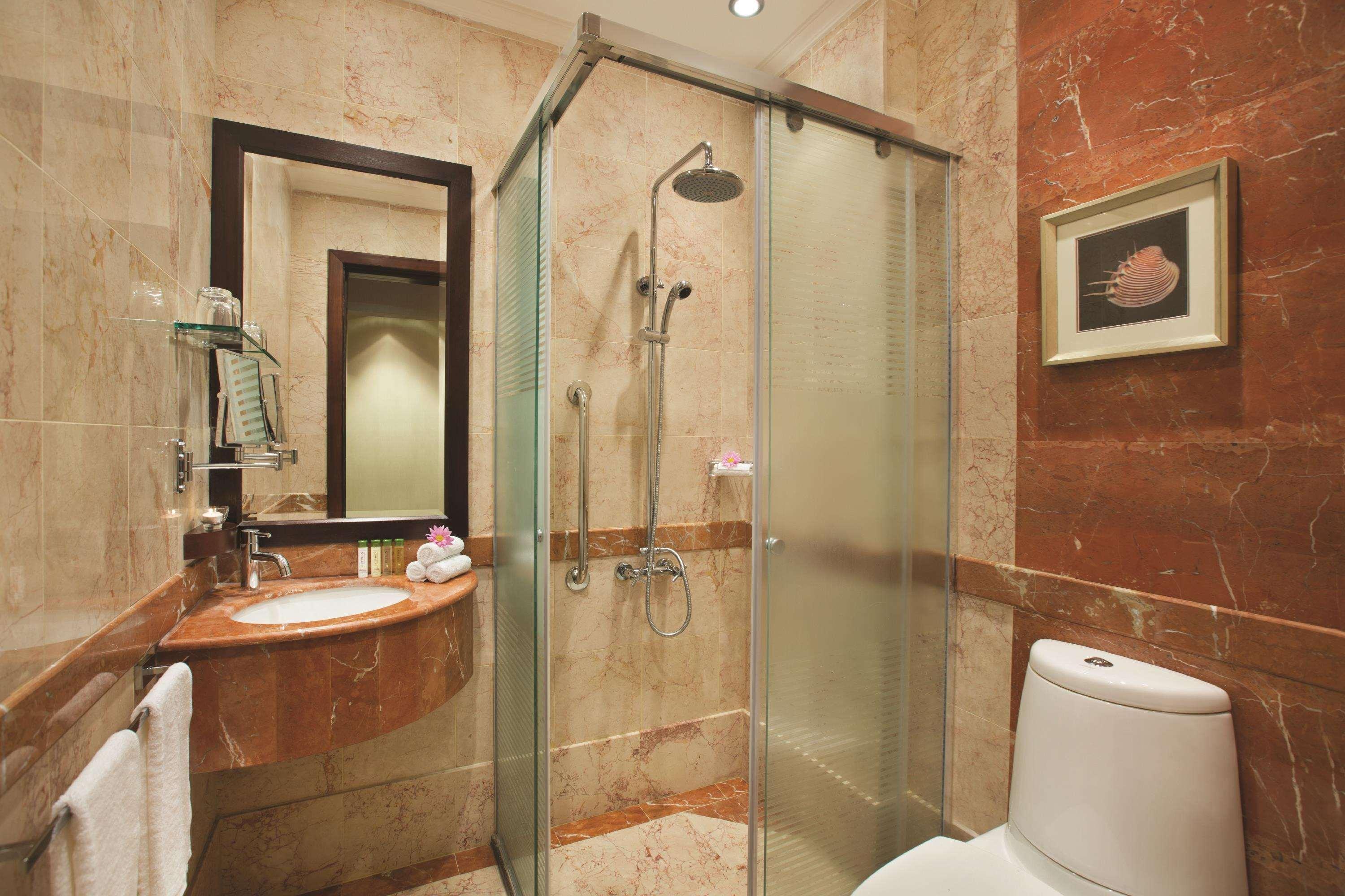 Hotel Doubletree By Hilton Dhahran Al-Chubar Zewnętrze zdjęcie