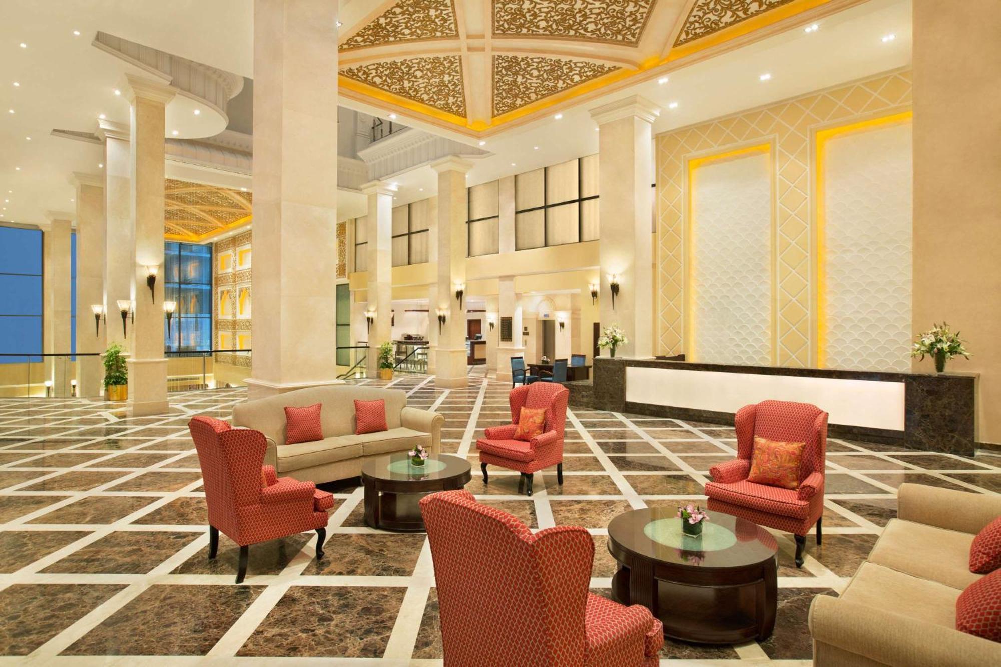 Hotel Doubletree By Hilton Dhahran Al-Chubar Zewnętrze zdjęcie
