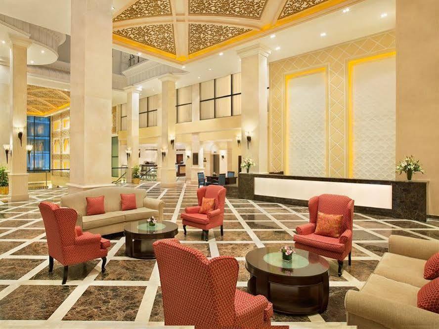Hotel Doubletree By Hilton Dhahran Al-Chubar Zewnętrze zdjęcie
